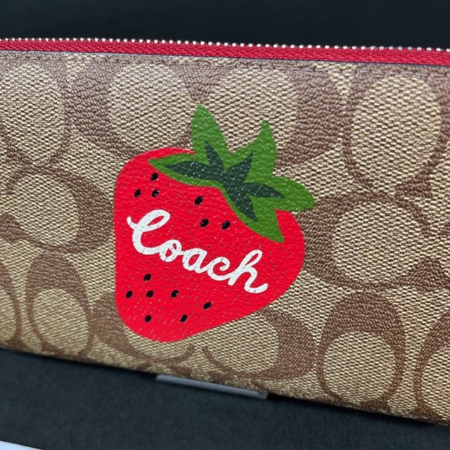 COACH ミディアム ウォレット シグネチャー ストロベリー 財布 イチゴ