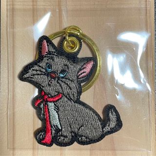 ディズニー(Disney)のディズニー　刺繍キーホルダー　ベルリオーズ(キャラクターグッズ)