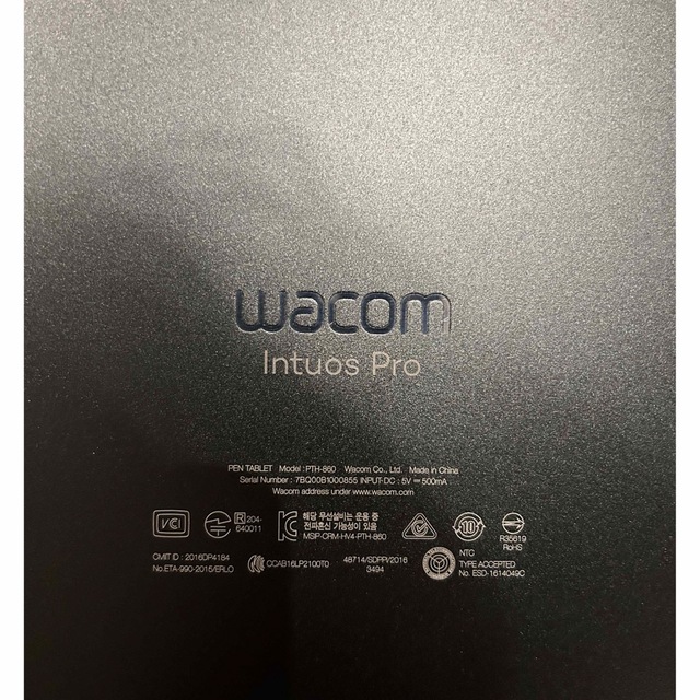 Wacom(ワコム)のWacom Intuos Pro Large PTH-860 ワコム　板タブ スマホ/家電/カメラのPC/タブレット(PC周辺機器)の商品写真