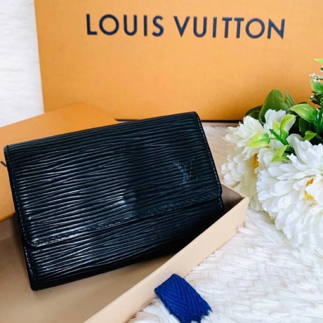 LOUIS VUITTON - 美品☆LOUIS VUITTON エピ ノワール ６連キーケース