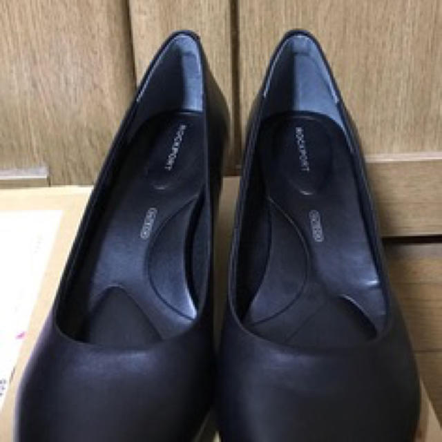 新品  黒のヒール