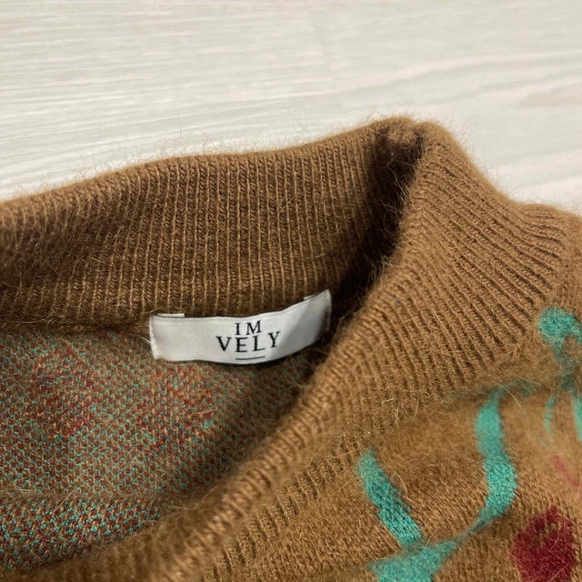 VELY VELY(ブリーブリー)のIM VELY セーター レディースのトップス(ニット/セーター)の商品写真