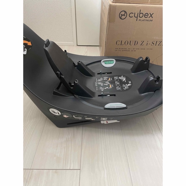 Cybex PLATINUMベースZ2 未開封