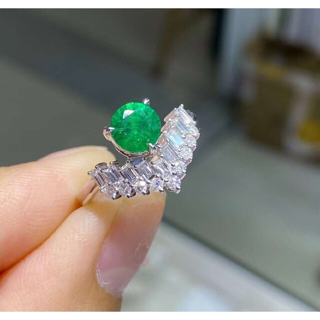 天然ダイヤモンド付きリングk18 レディースのアクセサリー(リング(指輪))の商品写真