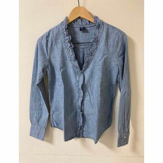 ギャップ(GAP)の美品 GAP フリルシャツ S(シャツ/ブラウス(長袖/七分))