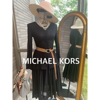 マイケルコース(Michael Kors)の綺麗なお姉さんのMICHAEL KORSエレガントセットアップ(ひざ丈ワンピース)