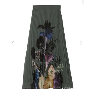 アメリヴィンテージ(Ameri VINTAGE)のAMERI MEDI ROENTGEN FLOWER PLEATS SKIRT(ロングスカート)