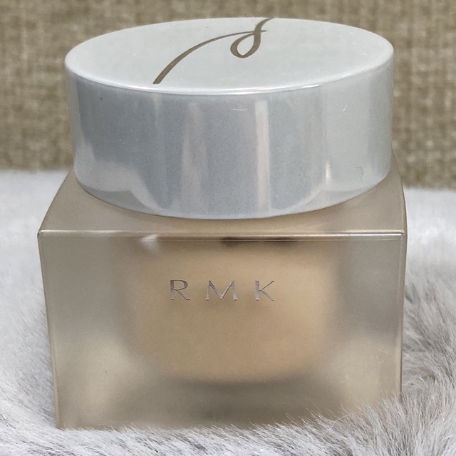 RMK(アールエムケー)のRMK クリーミィファンデーションEX 102 コスメ/美容のベースメイク/化粧品(ファンデーション)の商品写真