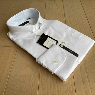 スーツカンパニー(THE SUIT COMPANY)のユニバーサルランゲージ　長袖ドレスシャツ　ピンホール　L 41-84cm 新品(シャツ)