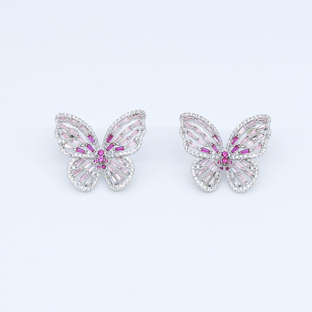 Pink Butterfly THE HANY限定カラー　バタフライイヤリング レディースのアクセサリー(イヤリング)の商品写真