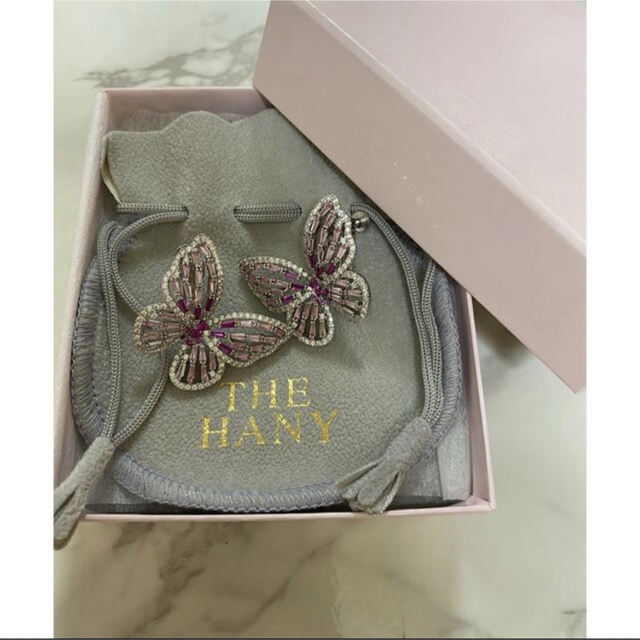 Pink Butterfly THE HANY限定カラー　バタフライイヤリング レディースのアクセサリー(イヤリング)の商品写真