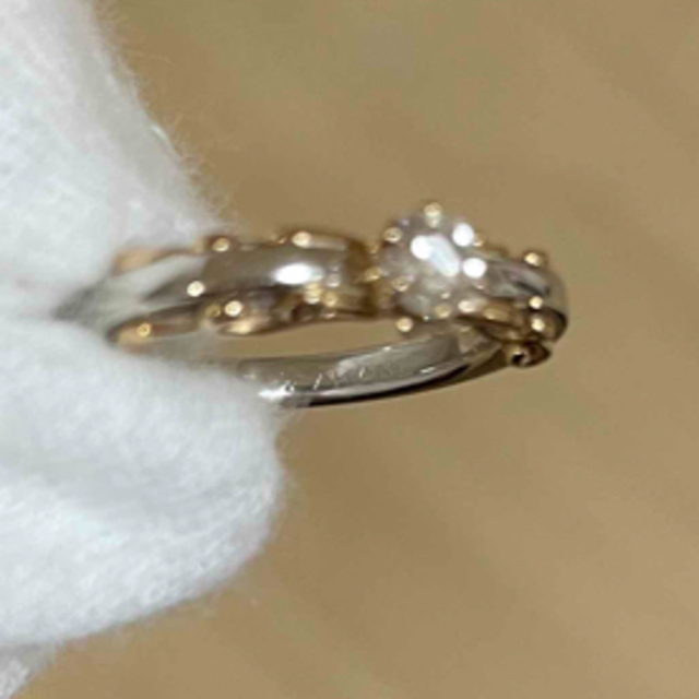 結婚指輪　婚約指輪　ダイヤモンド　エンゲージリング レディースのアクセサリー(リング(指輪))の商品写真