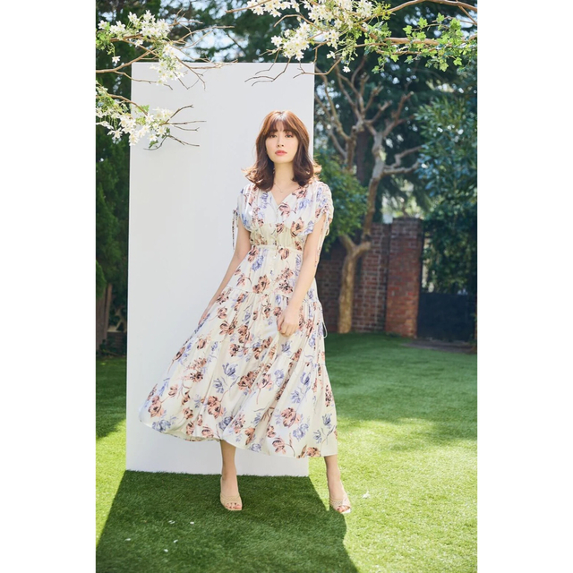 Her lip to - 新品 herlipto full of love long dressの通販 by mm's