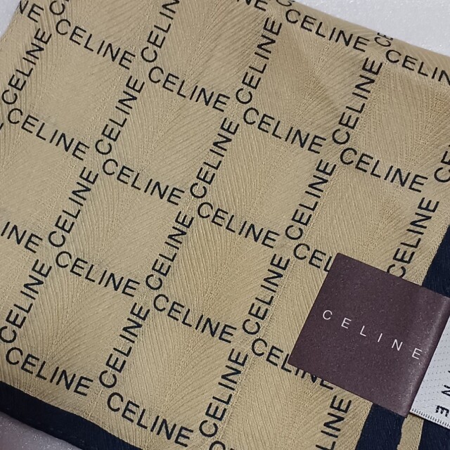 celine - 値下げ📌セリーヌ☆大判ハンカチの通販 by りん's shop ...