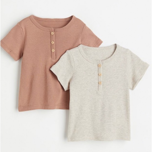 H&M(エイチアンドエム)のh&m tシャツ 2点セット キッズ/ベビー/マタニティのベビー服(~85cm)(Ｔシャツ)の商品写真