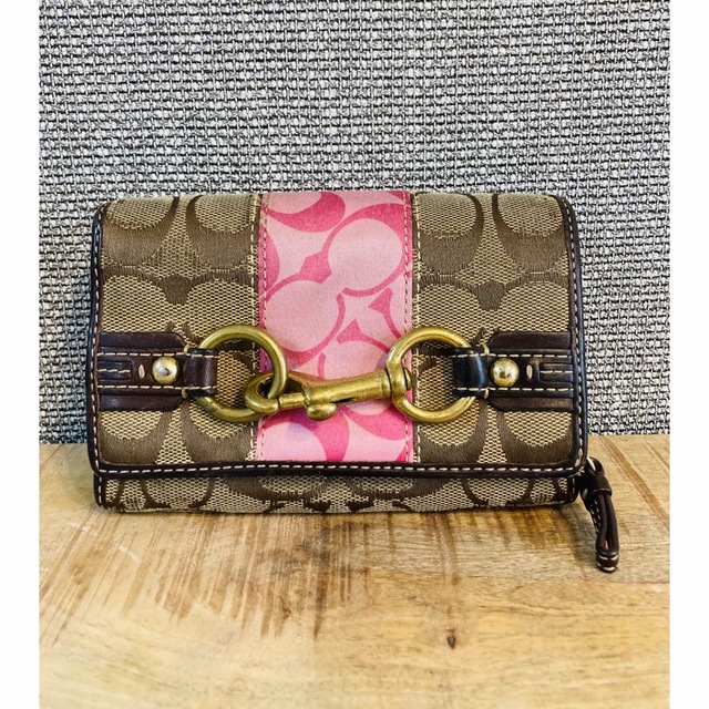 COACH(コーチ)のCOACH コーチ 二つ折り財布（レディース・女性）中古 ブランド本物か正規品 レディースのファッション小物(財布)の商品写真