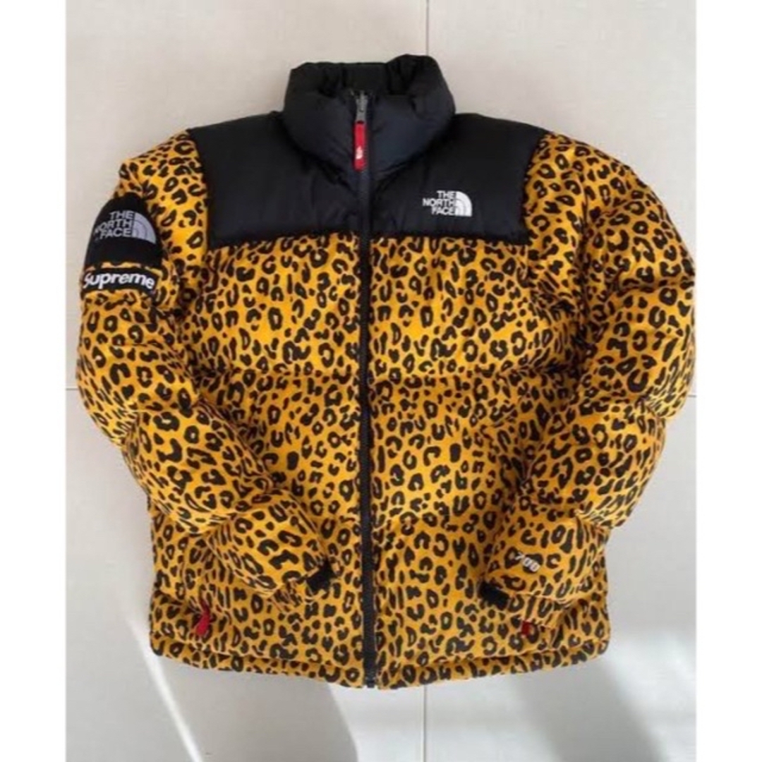 Supreme(シュプリーム)のsupreme The North Face Leopard レオパード ヌプシ メンズのジャケット/アウター(ダウンジャケット)の商品写真