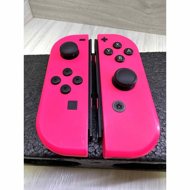 Nintendo Switch(ニンテンドースイッチ)のNintendo Switch Joy-Con 左右セット エンタメ/ホビーのゲームソフト/ゲーム機本体(その他)の商品写真