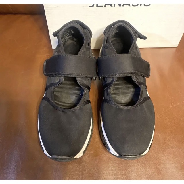 JEANASIS(ジーナシス)のJEANASIS エアーソールスニーカー レディースの靴/シューズ(スニーカー)の商品写真