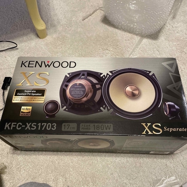 KENWOOD(ケンウッド)のKENWOODカースピーカーKFC-XS1703/ブラケットSKX-302S 自動車/バイクの自動車(カーオーディオ)の商品写真