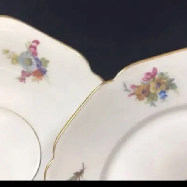 Aynsley China(エインズレイ)のハインリッヒ ババリア　小花散らし　トリオ インテリア/住まい/日用品のキッチン/食器(食器)の商品写真