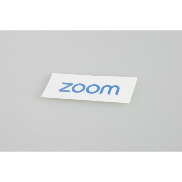 Zoom(ズーム)の非売品 zoom ノベルティ ロゴ入り ステッカー 白 スマホ/家電/カメラのPC/タブレット(その他)の商品写真