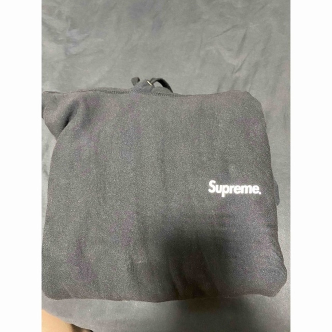 パーカーsupreme small ロゴ　パーカー　黒　XL