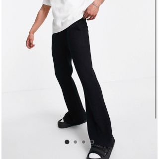 エイソス(asos)の新品未使用　ASOS  コーデュロイフレアパンツ　ブラック(スラックス)