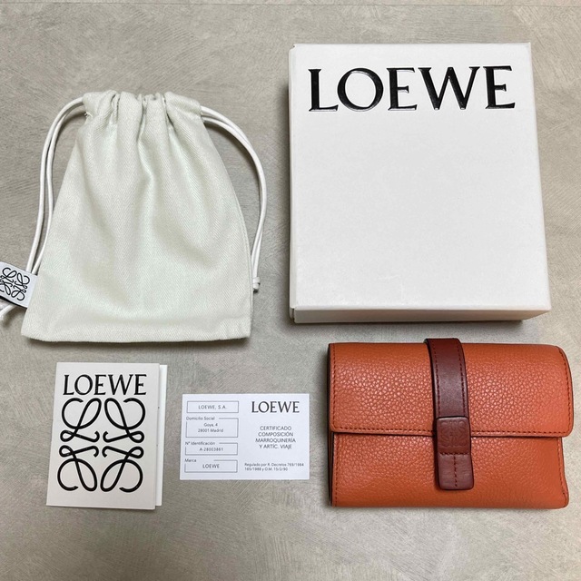 LOEWE ロエベ バーティカルウォレット　スモール(ソフトグレインカーフ)