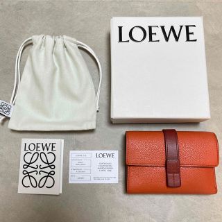 LOEWE(ロエベ) 二つ折り財布　革　オレンジ系