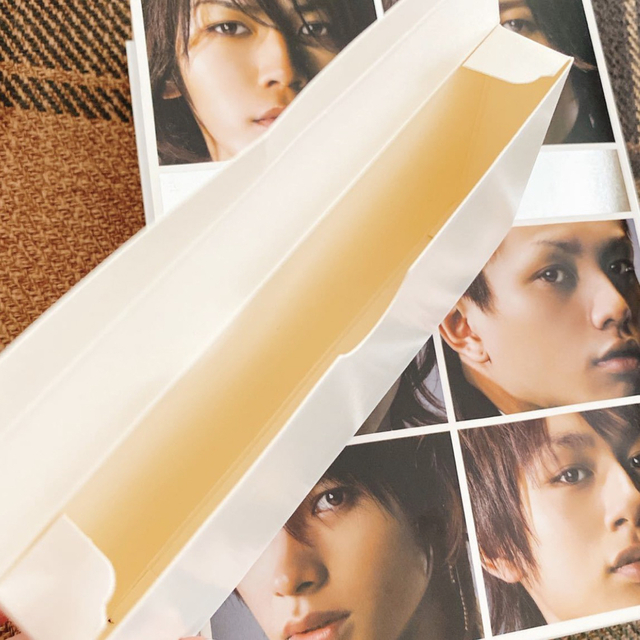 KAT-TUN(カトゥーン)のKAT-TUN/Real Face Film〈完全限定盤〉 エンタメ/ホビーのタレントグッズ(アイドルグッズ)の商品写真