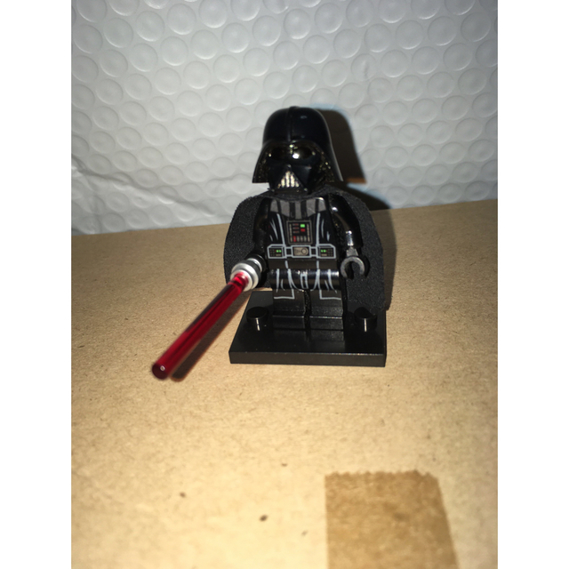 Lego(レゴ)のLEGO STAR WARS ダースベイダー　ミニフィグ エンタメ/ホビーのおもちゃ/ぬいぐるみ(キャラクターグッズ)の商品写真