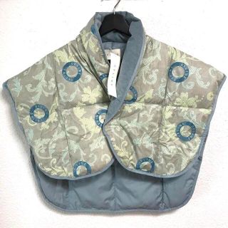 セリーヌ(celine)のceline down vest  poncho(ダウンベスト)