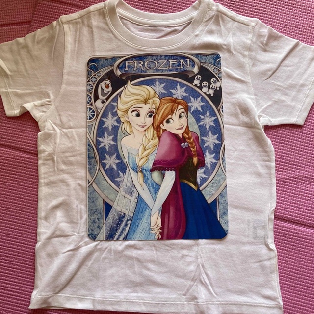 Disney(ディズニー)のディズニープリンセスでTシャツ🎵（120〜160） キッズ/ベビー/マタニティのキッズ服女の子用(90cm~)(Tシャツ/カットソー)の商品写真