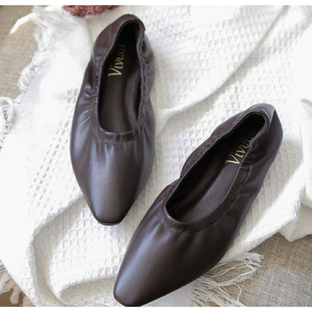 Vivianスクエアギャザートゥパンプス　ペタンコシューズ　ダークブラウン　Ｌ レディースの靴/シューズ(ハイヒール/パンプス)の商品写真