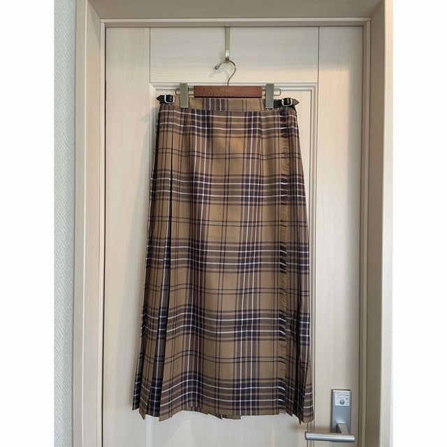 O'NEIL of DUBLIN(オニールオブダブリン)のO'NEIL of DUBLIN 83cm ウーステッドウール100% スカート レディースのスカート(ロングスカート)の商品写真