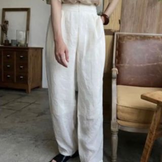 ラウジー(lawgy)の【amiur】glaze back belt pants(カジュアルパンツ)