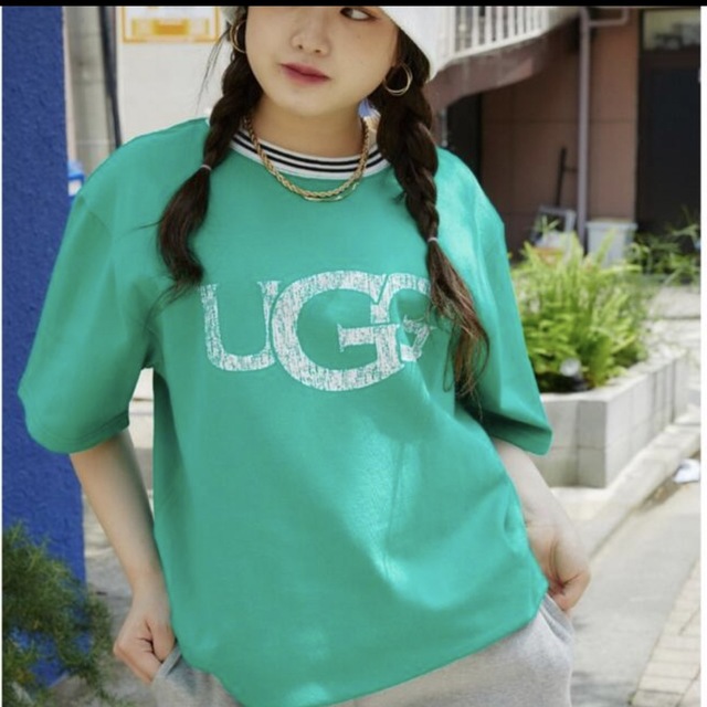 ☆最安値SALE  UGG  Tシャツ　商品タグ付