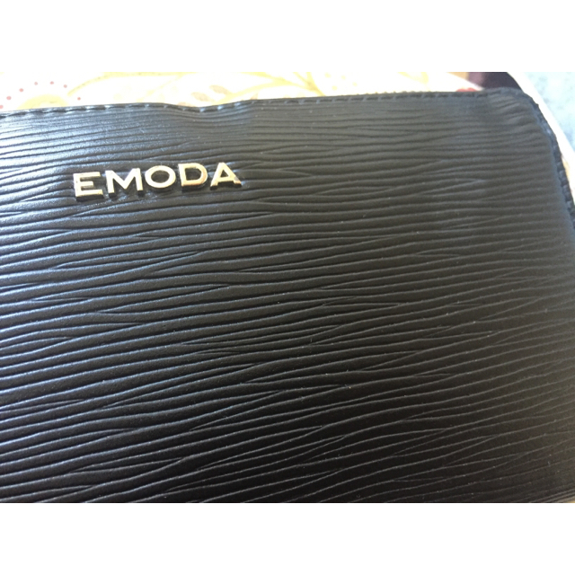 EMODA(エモダ)のEMODA 長財布 黒 レディースのファッション小物(財布)の商品写真