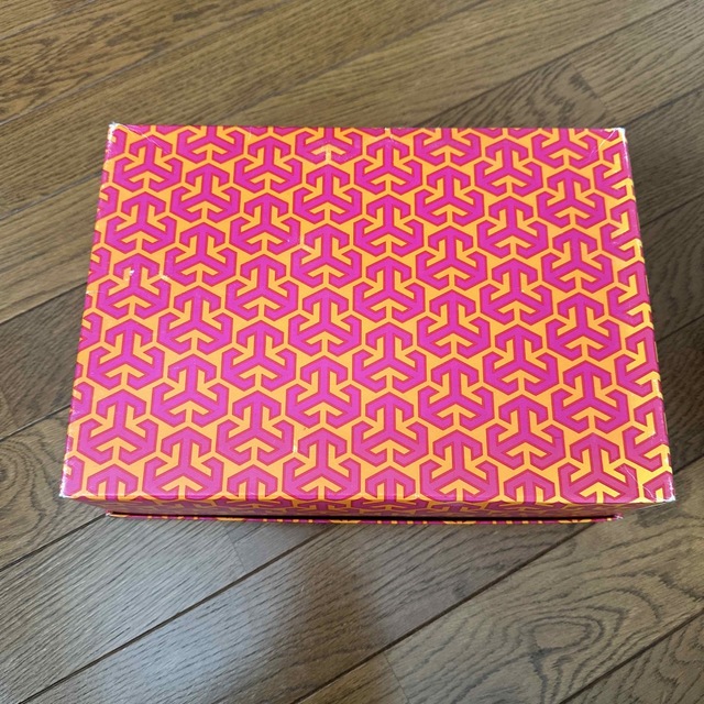 Tory Burch(トリーバーチ)の【最終値下】TORY BURCH トリーバーチ サンダル 22.5cmブラウン レディースの靴/シューズ(サンダル)の商品写真