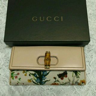 グッチ(Gucci)のtiti様専用　美品☆GUCCI  花柄 長財布(財布)