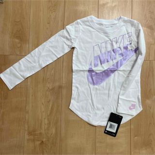 ナイキ(NIKE)のNIKE ナイキ　ロンT 新品タグ付き　4-5YRS(Tシャツ/カットソー)