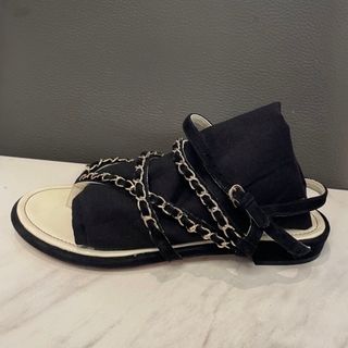 シャネル(CHANEL)の【美品】CHANEL サンダル(サンダル)