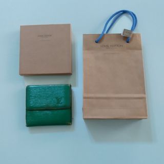 ヴィトン(LOUIS VUITTON) エピ 財布(レディース)（グリーン・カーキ