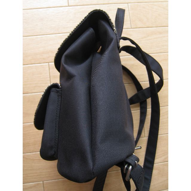 リュック／黒＋パイソン柄 レディースのバッグ(リュック/バックパック)の商品写真