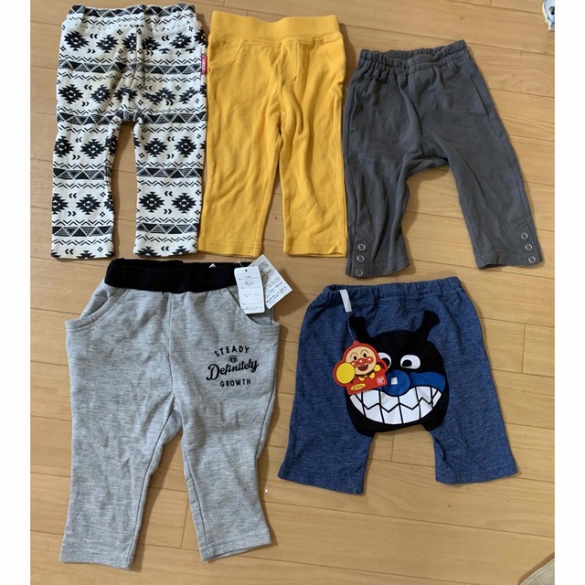 GAP Kids(ギャップキッズ)のパンツ5枚セット　まとめ売り　バイキンマン　ネイティブ　レギンス　保育園 キッズ/ベビー/マタニティのベビー服(~85cm)(パンツ)の商品写真