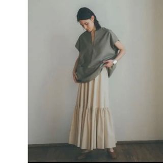 ブランド：CLANE 商品名：GATHER TIERED MAXI SKIRT