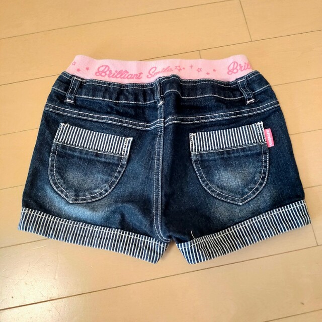 子供服　短パン　ズボン　デニム　サイズ130 キッズ/ベビー/マタニティのキッズ服女の子用(90cm~)(パンツ/スパッツ)の商品写真