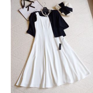 フォクシー(FOXEY)のFOXEY❤️42【Etienne Dress】ホワイト 2022年6月掲載(ロングワンピース/マキシワンピース)