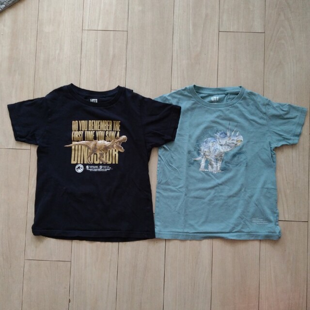 UNIQLO - 130cm ユニクロ ジュラシックワールドTシャツの通販 by